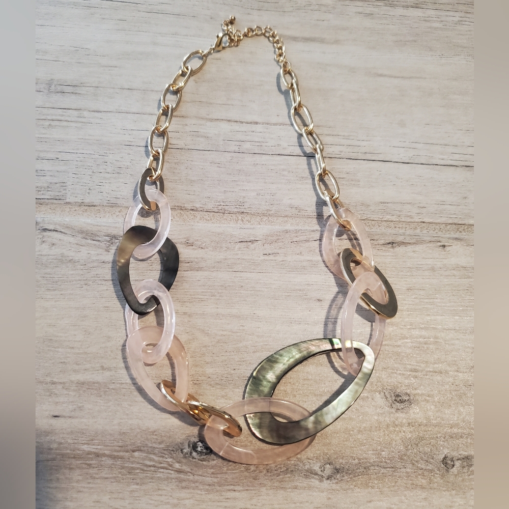 Chunky Pink Gold Shell Chain Necklace